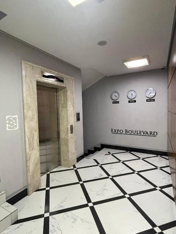 Ernaz Plus Apartments-Expo-Boulevard 130 Astana Dış mekan fotoğraf