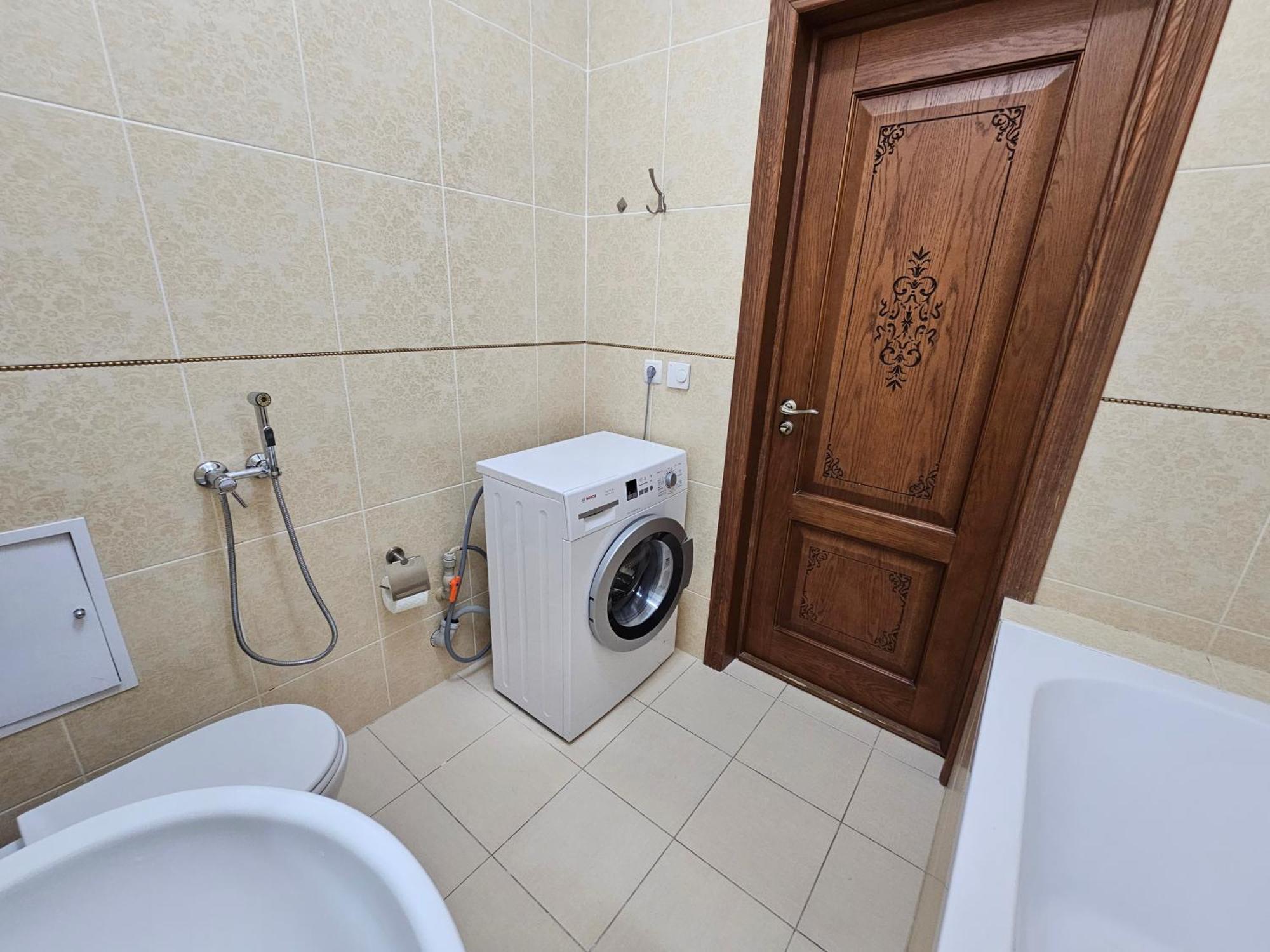Ernaz Plus Apartments-Expo-Boulevard 130 Astana Dış mekan fotoğraf